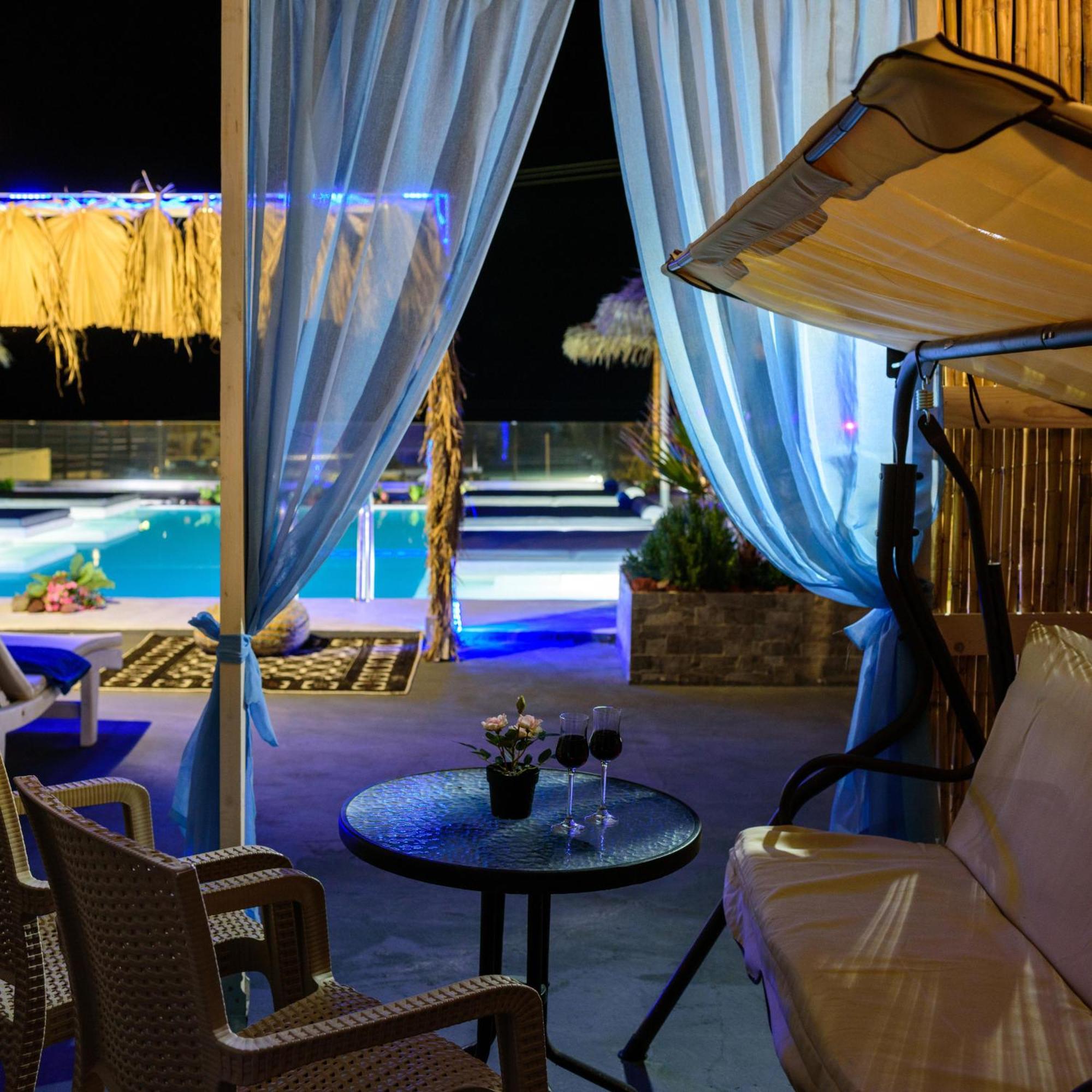 Nalu Suites Fira  Ngoại thất bức ảnh